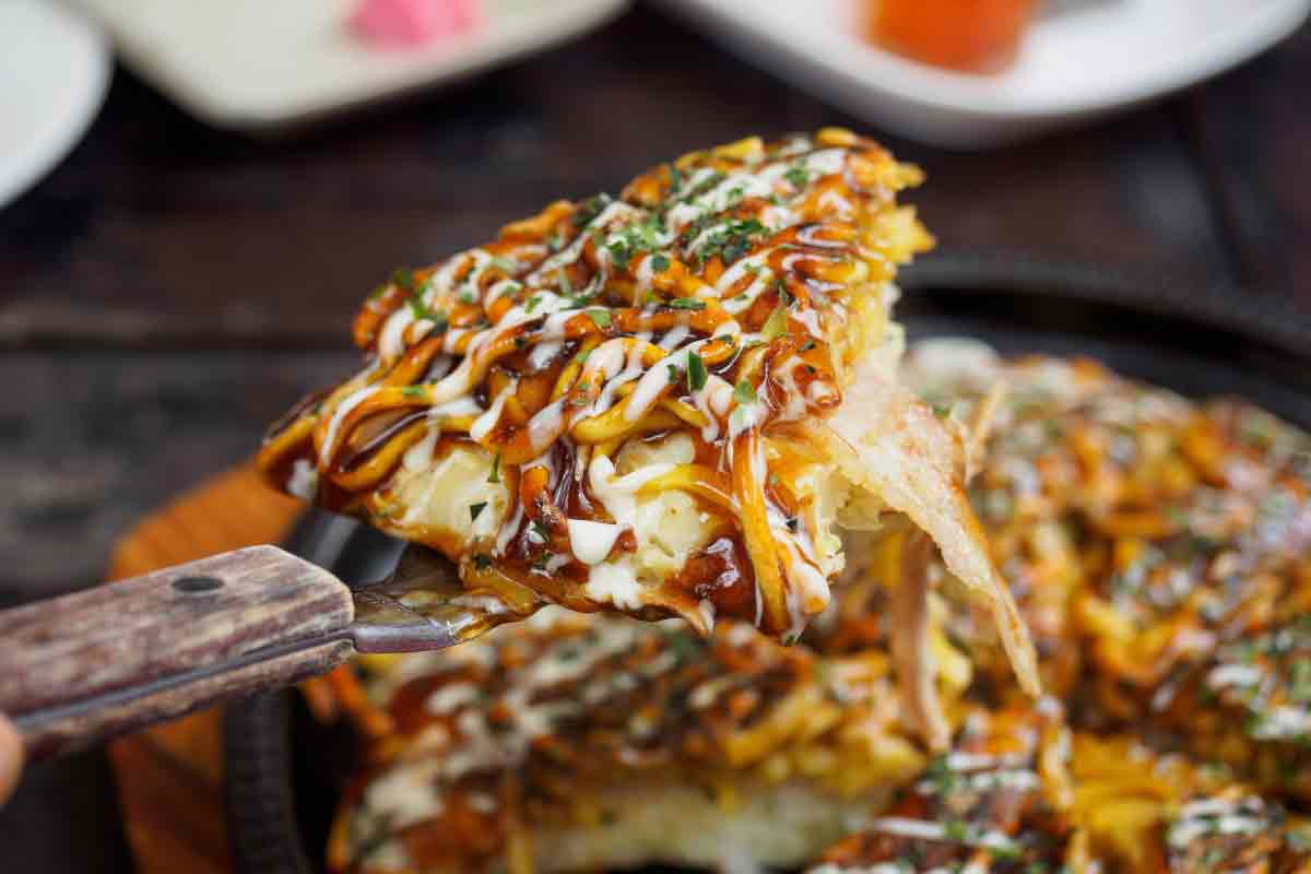 Okonomiyaki-plat-Japon