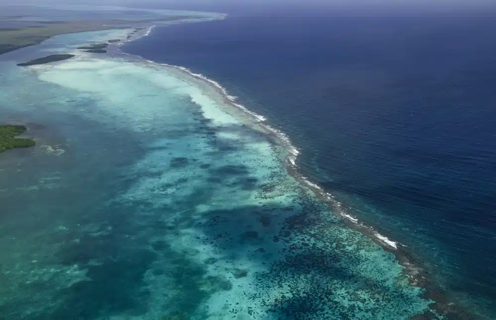 belize_great_blue_hole©ponant_julien_fabro