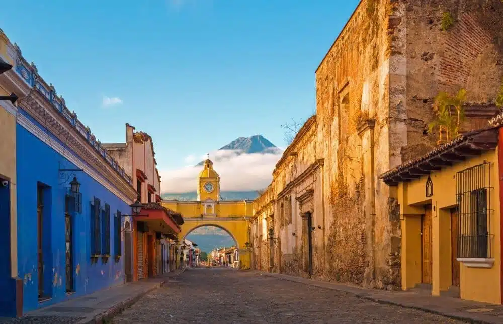 Antigua-Guatemala-Header-compressor_img1000x645
