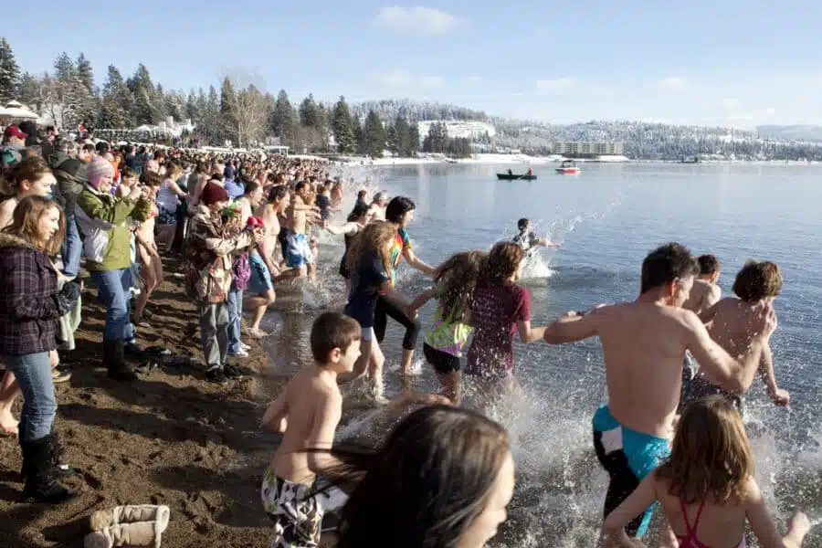 Start of a Polar Bear Plunge