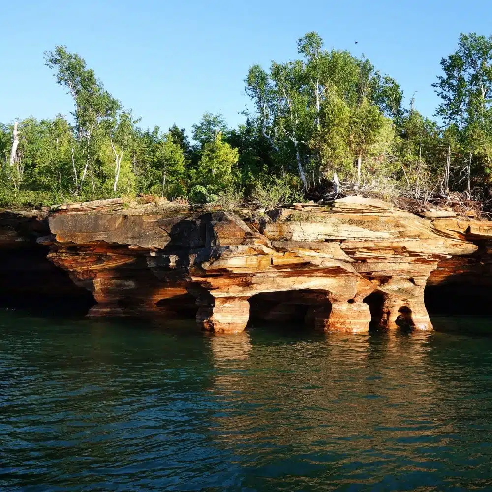 Les Premières Nations du Canada et des Grands Lacs