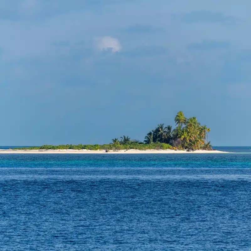 Petite ilot tropical aux Seychelles