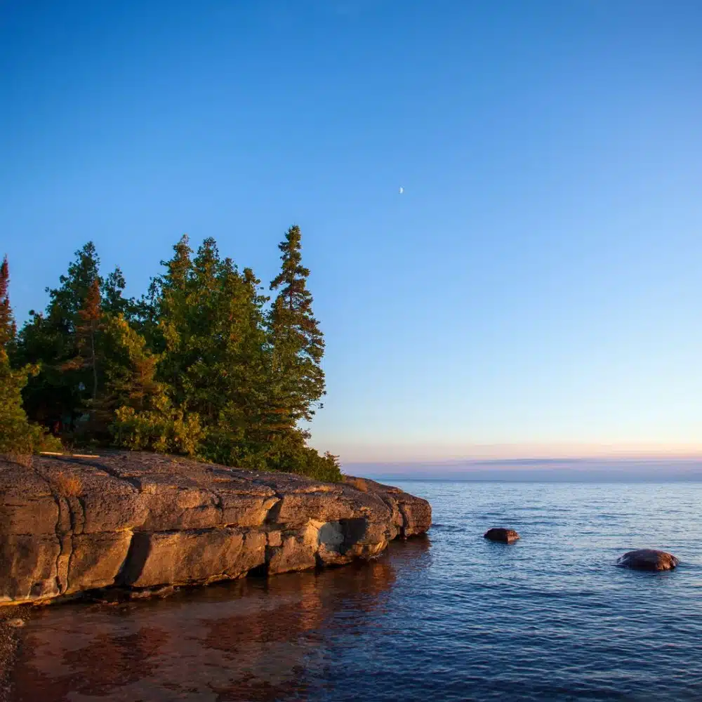 journey-canada Lake Huron in Ontario, Canada