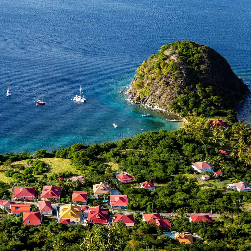 two-days-saintes The Sugar Loaf (Pain de Sucre) mountain: a lush volcanic hill by the sea