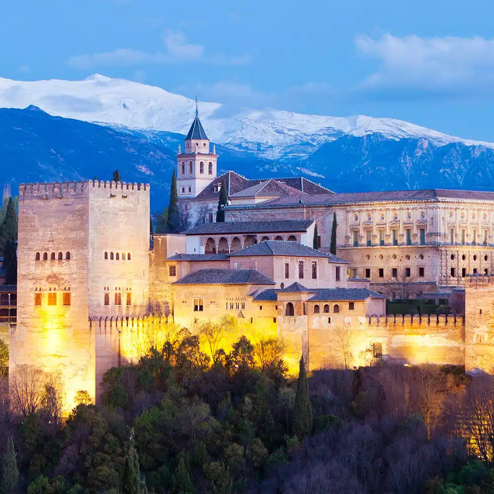 Low-Resolution-iStock-155394811 Vue sur l’Alhambra de Grenade, Andalousie, Espagne